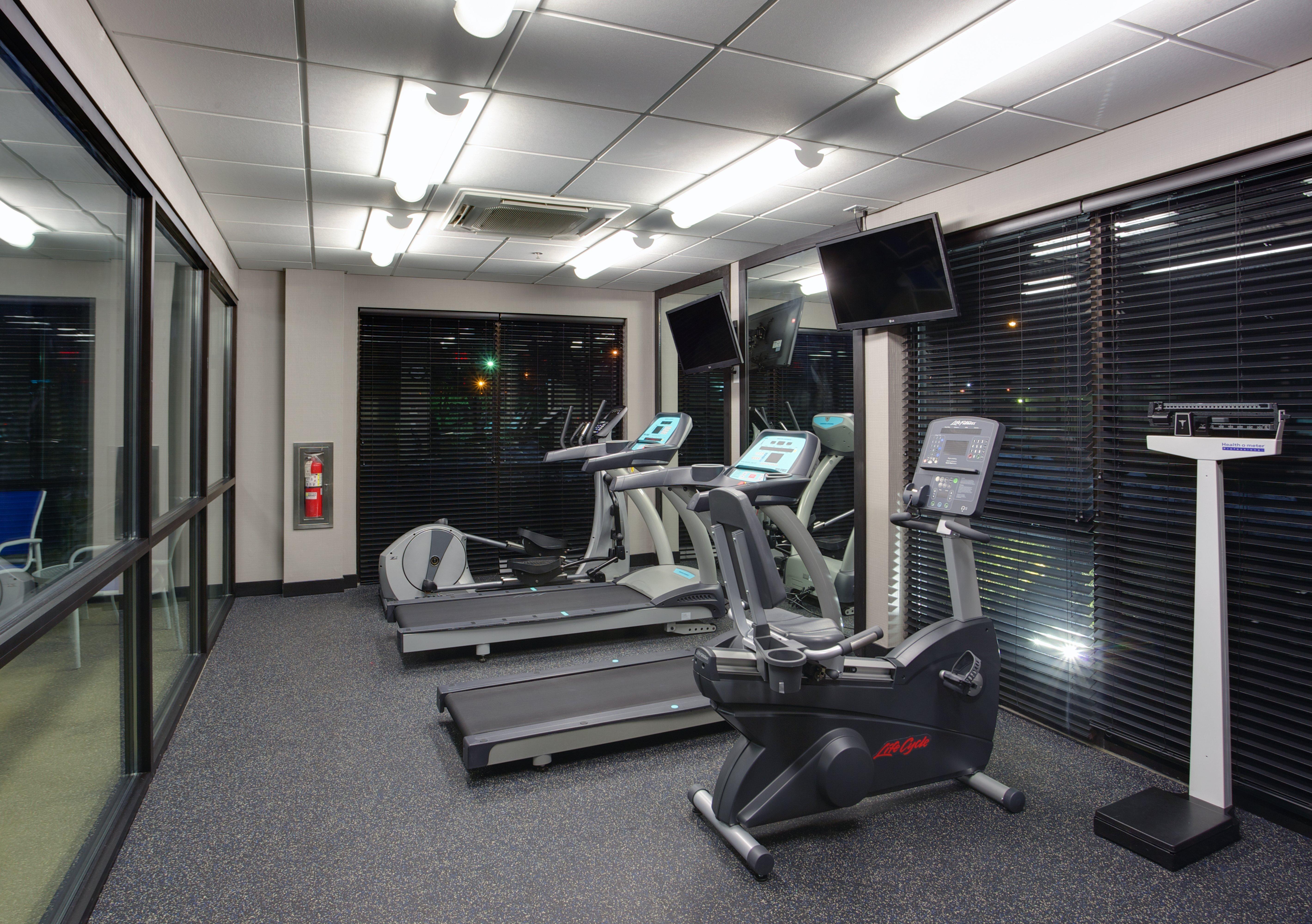 Holiday Inn Express Hotel & Suites Meadowlands Area By Ihg Carlstadt Kültér fotó