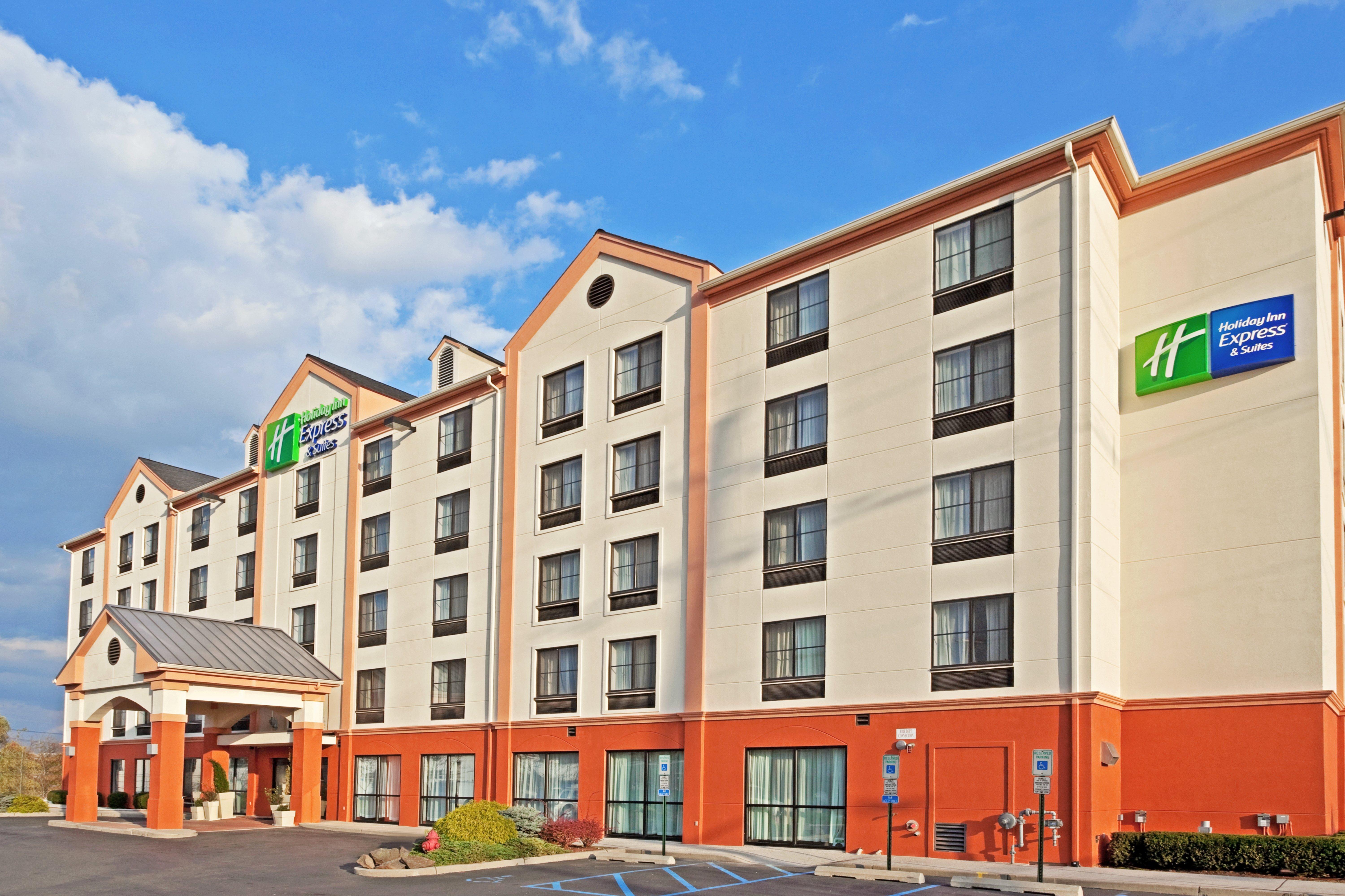 Holiday Inn Express Hotel & Suites Meadowlands Area By Ihg Carlstadt Kültér fotó